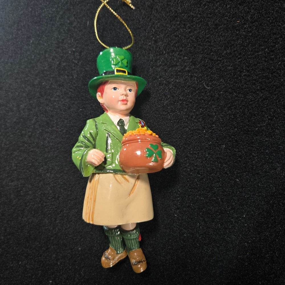 St. Patricks Day Leprechaun Boy Ornament‎ Pot of Gold Shamrock Kilt Green 4.5"